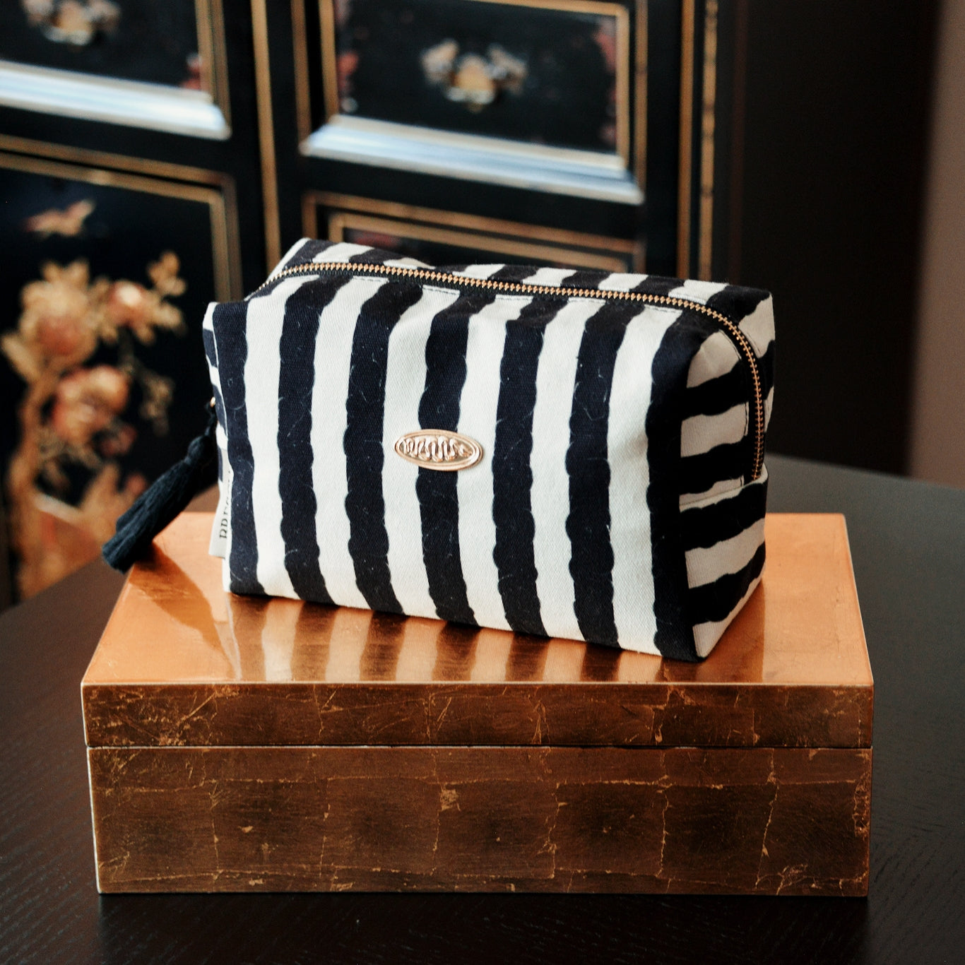 Image of Serpentine Stripe Travel Bag - Black